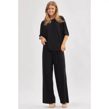 Flowy Top & Wide Leg Wrinkle-Free Travel Set